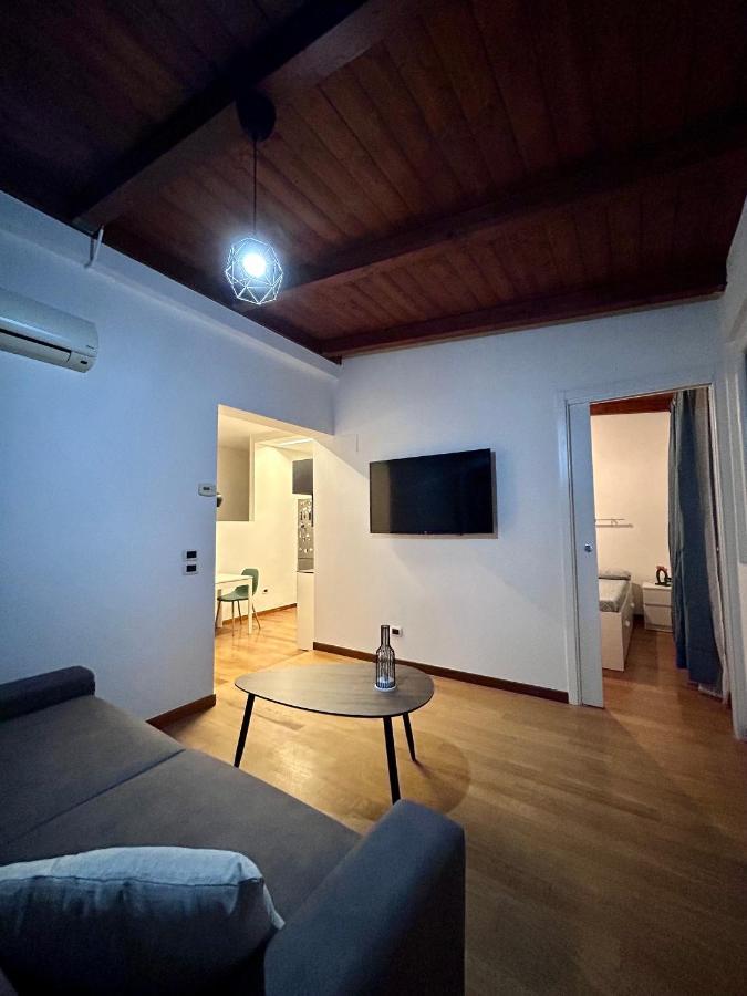 Apartmán Isola Rovi Bari Exteriér fotografie