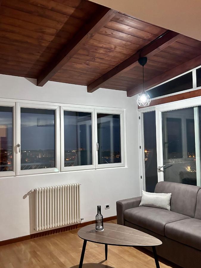 Apartmán Isola Rovi Bari Exteriér fotografie